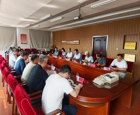 為推動菏澤特色農業(yè)與企業(yè)協同發(fā)展雙方進行深入探討