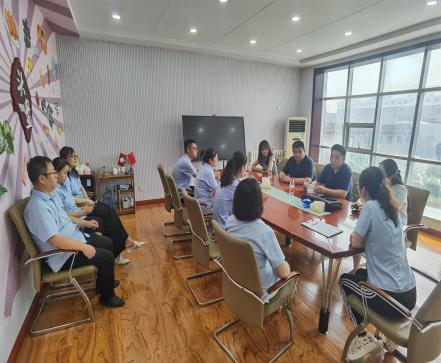 農(nóng)業(yè)局對公司進(jìn)行安全檢查